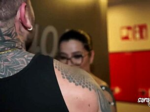 Sara Retali Squirts in Steamy Stranger Tryst