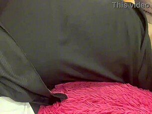jerk off closeup with hijab stepmom's wet pussy