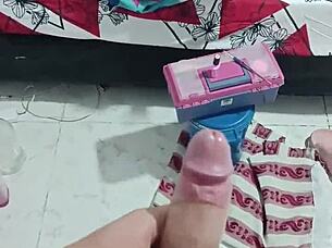 pregnant colombian wife gets amateur titty fuck during manicure