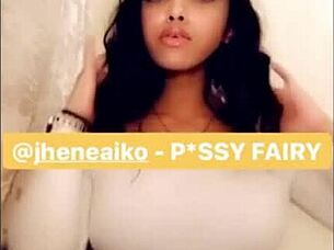 P3ngali reel features big arse British Bengali babe teasing
