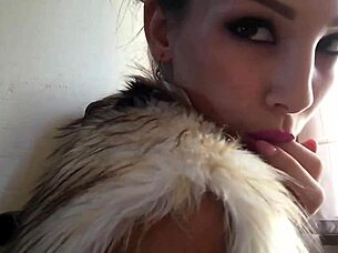 Classy Webcam Girl Fingers Ass And Toys Feet In Heels Show
