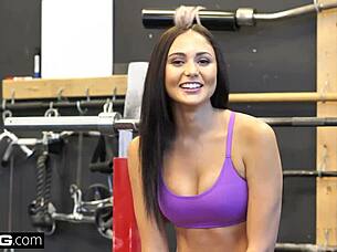 Ariana Marie bangs random gym pickup in steamy sex confession