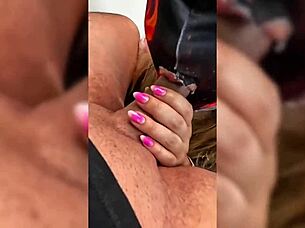 oh damn this huge ass latina milf sucks off the construction worker in steamy homemade action!