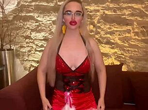 soy la diosa belly dancer fuck doll shaking to music!