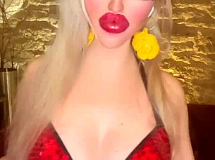 soy la diosa belly dancer fuck doll shaking to music!
