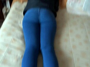 big cock hits my ass while resting then mutual masturbation