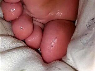 my girlfriend worships feet toes fetish