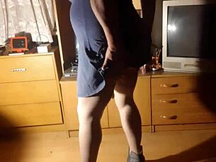 Klaudiaambergirl trades blowjob skills for cash in stockings solo tease