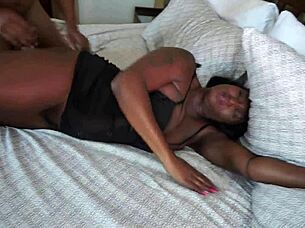 omgiana ebony goddess ridin early mornin bbc dick