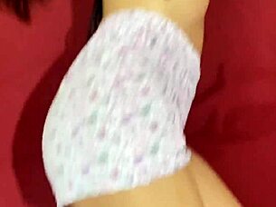 Filipina begs creampie cum deep inside her!