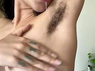 she spreads her hairy armpits for a deep hungry lick