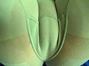 leggings babe begs touch wet pussy then ride 😏💦