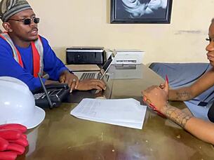 Harveyxbush fucks hot client in office 😈🍑💦