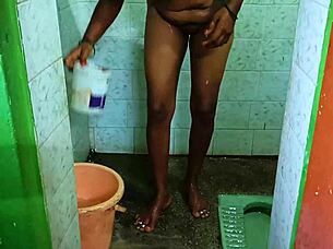 hey ammu, show your front and back in bath beauty