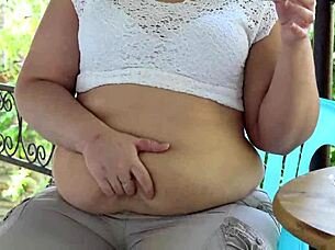 mukbang time with chubby milf's fat belly 😋 asmr outdoor food fun 🍔