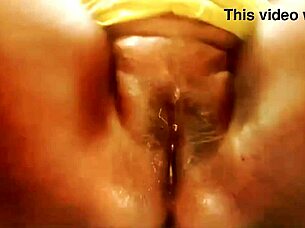 Indian housewife THRUSTS veggie deep in wet pussy