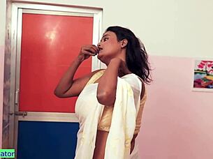 naughty bhabhi bent over doggystyle creampied by devar 😈🍑💦