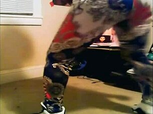 Black Milf Neva Too Old To Drop That Azz N Pussy