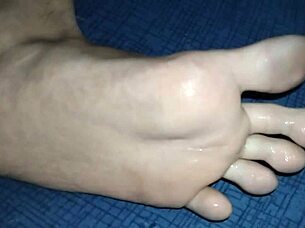Pee with foot smell and spit for me
