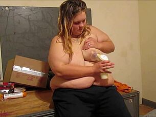 sexy mom pumps breast milk from tits
