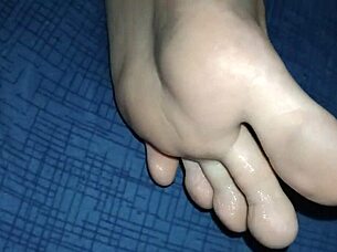 Pee with foot smell and spit for me
