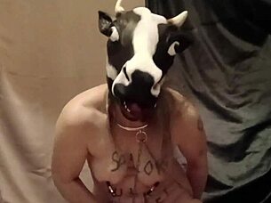 2025 04 18 esclave f humiliée godage anal souillure