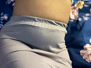 Desi indian pados wali aunty ke saath full masti