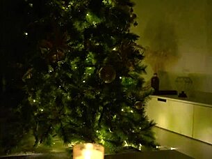 the best christmas gift for a fan is rough sex with diana rider and cum on her pussy