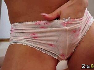 solo toying babe urinates