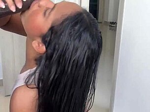 Linda Morena Satisfies Her Bbc Desire Amateur Couple Nysdel