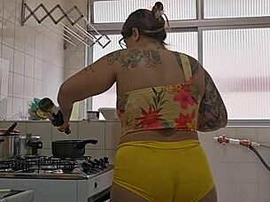 Married woman wears tight shorts