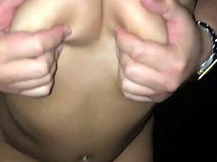 Falei para o marido que fiz hora extra mais fui na casa de swing casada muito safada vai na casa de swing e distribui a buceta na balada