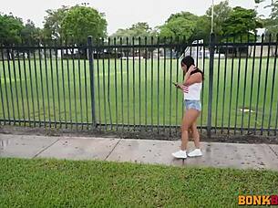 Colombian Babe Loves America And Enjoys Bumpy Ride