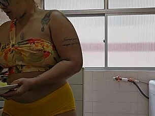 Married woman wears tight shorts