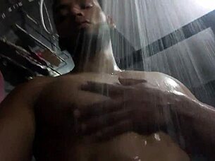 Muscle Hunk