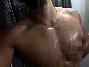 Muscle Hunk