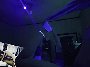 Nikki Lixxx Twerks And Squirts In Yoga Pants