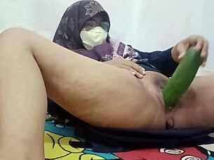 bokep indonesia ibu mertua sange minta di colmek