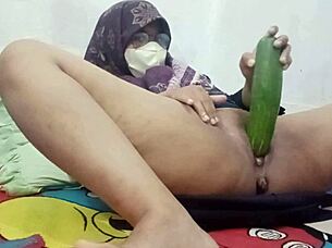 bokep indonesia ibu mertua sange minta di colmek