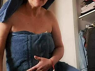 milf gives head and takes facial