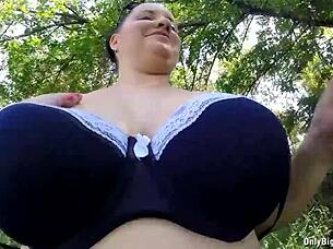 Amateur gets juggs fondled