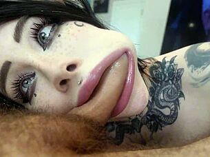 I fucked my girlfriends best friend she seduced me and i couldnt resist