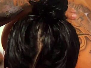 Putinha Do Corno With Huge Cock