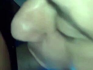 chupando me una rica gorda polla