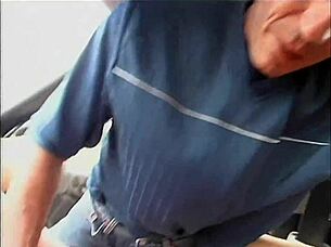 Stranger craves my pussy in the car 😏