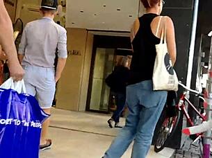 i saw hot girl wit booty shorts walkin street