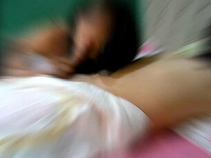 safada casada toma piroca por trás como ela geme gostoso