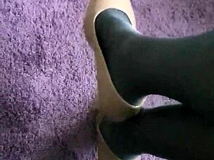 Stylish pantyhose with elegant pumps