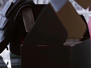 Gabriela Lopez twerks her big ass backstage