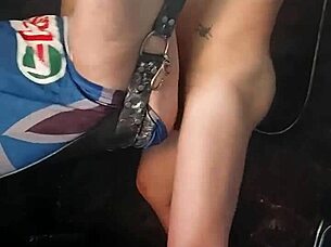 Zena loves fucking big cocks 😍